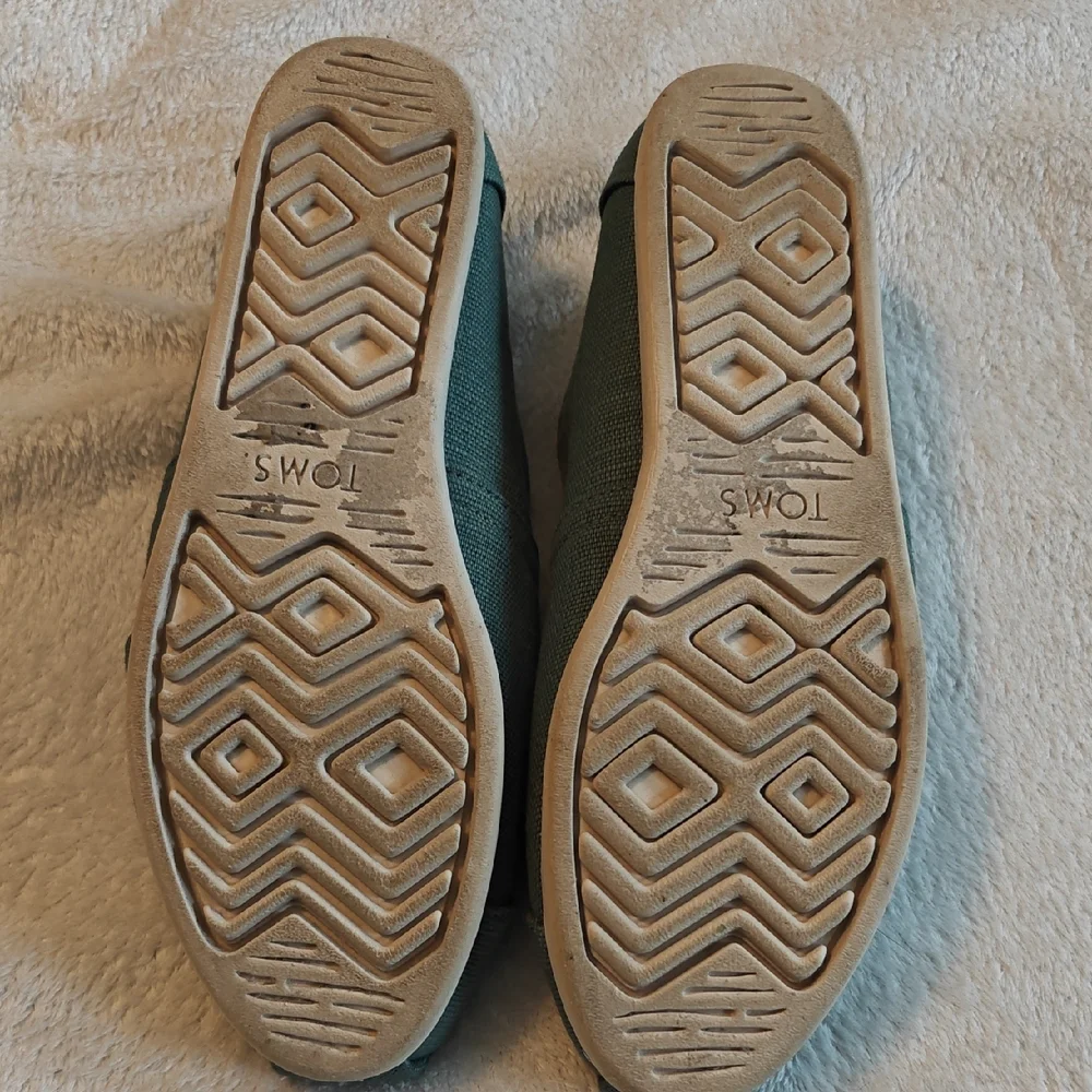 TOMS Women's 9 in Forest Green - Picture 6 of 8